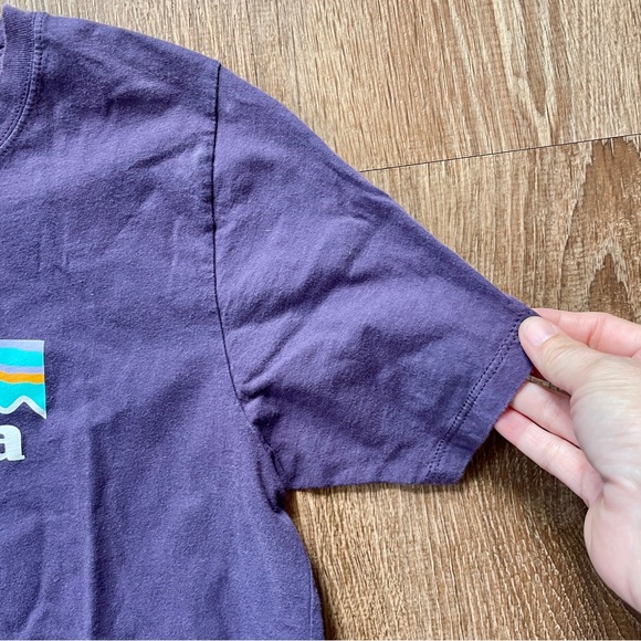 Patagonia Violet Purple Tee Vibrant Logo Small Organic Cotton Regular Fit - Picture 3 of 7